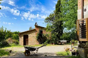 Room in the Tuscan countryside - Image 2