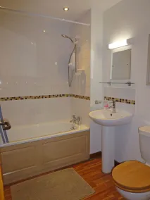 Delightful country cottage. Stunning views.  A few minutes walk to Seatown beach - Image 3