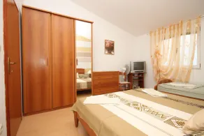 Two bedroom apartment with terrace and sea view Ivan Dolac, Hvar (A-8734-c) - Image 3