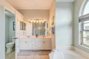 Private Pool, Pond Views, & Bonus Lounge in Gated Naples Community Drive to Dining & Sand - Image 2
