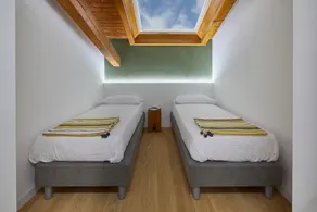 Elegante Ferienwohnung \"Salvia\" im Dachgeschoss mit Bergblick und Balkon - Image 5