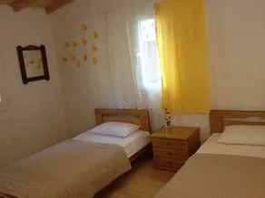 Cottage House - Image 2