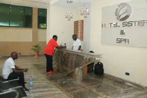 Hotel Sisters and Spa - Image 4