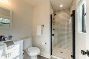 Charming guest studio in the heart of Liberty Hill - Image 2