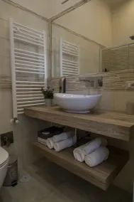BED AND BREAKFAST PORT INN - Image 4