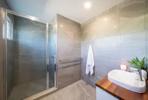 4 Bedroom Home  with Panoramic Ocean Views and pool - Image 4