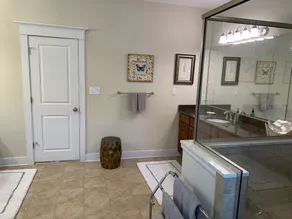 5 Bed on Cul-de-sac Downtown. Playground, Kayak Launch, Bike trails 1/2 block aw - Image 4