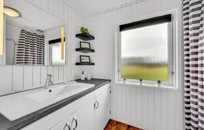 Lovely home in Hvide Sande with sauna - Image 4