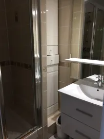 Studio cab 30m2 + 8m2 terrace facing the sea, private parking, air conditioning, WIFI - Image 3