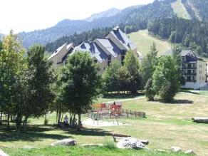 GROßES FINNISCHES CHALET, 10 PERSONEN, 7 MIN. WEG VON DEN PISTEN, RUHIG UND KOMFORT - Image 2