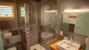 Großzügiges Ferienhaus für bis zu Vier Personen mit Großer Sonnenterrasse - Image 2