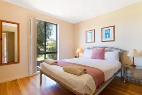 Snug Cove Villas - Image 4