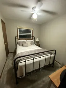 Lakefront Cabin Retreat - Image 4