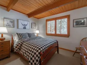 Large Farmhouse Styled Manor with Bonus Entertainment Room Loft and Garage - Image 5