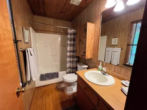 Cozy Cabin in the Woods, near Carolina Horse Park - Image 2