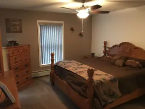 Beautiful Log Cabin in The Hideout - Image 5