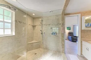 Casey Key Beachfront Escape: Charming 1BR Cottage - Image 4