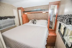 (RV2) Paradise in Sargent. Saltwater canal, minutes to ICW and beach. - Image 3