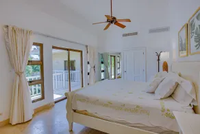 Newly Refurbished Integrated Villa with Hot Tub in Punta Cana - Image 4