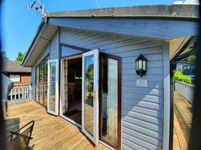 Holiday lodge with stunning views near the shore of Bassenthwaite Lake - Image 5