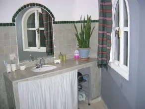 Maison au Coure de la Médina avec Beaucoup de Lumière et Espace - Image 5