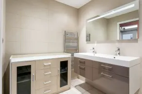 Appartement Moderne, Tout Confort, 3 Vraies Chambres - Image 3