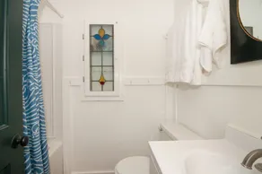 Creek Front Beach House, Vintage Pawleys Charm, Easy Walk to Beach, Dog Friendly - Image 3
