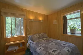 Simple mountain cabin on the banks of the mighty Saint Vrain Creek - Image 5