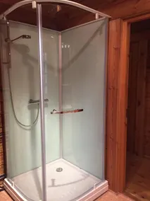 Chalet en bois rond pour 4 + 2 personnes, 80m2 au milieu de la forêt entre 2 lacs - Image 4
