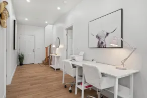 Spacious 8BR Home with AC & Parking - Image 2