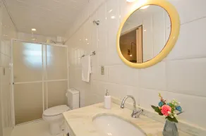 Fully equipped guesthouse with pool near UFSC and UDESC. - Image 5