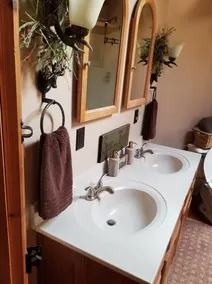 Rustic & Cozy Log Cabin in beautiful countryside with exceptional amenities! - Image 5