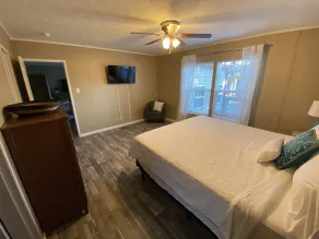 Serenity Cove 3 Bedroom Home on Secluded Seasonal Water Cove - Image 3