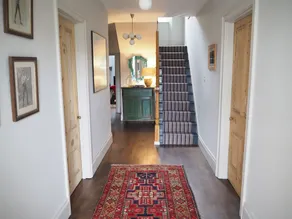 Girt Farm is a beautifully restored and stylishly decorated 18th Century house - Image 2
