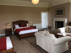 CastleHacket House - Image 4