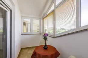 Apartment in a quiet location - Image 5