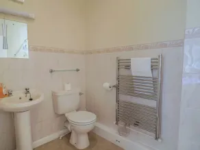 THE ORCHARD COUNTRY HOUSE, pet friendly, with open fire in Lyme Regis - Image 5
