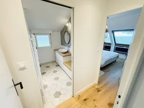 Superb totally renovated penty, 300m from the beach. - Image 4