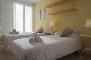 Maison avec jardin à côté de la plage avec wifi - Image 3