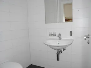 Modernt, nytt 3. 5 rums lägenhet i brig med underbar utsikt över bergen - Image 4