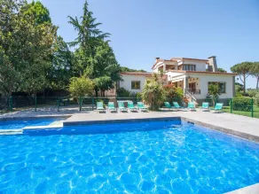 Large 7 Bedrms villa in Spain, near Barcelona &15min beaches Private pool - Image 4