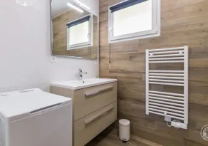 Maison de plain-pied à Anneville sur Mer avec jardin privé - Image 2