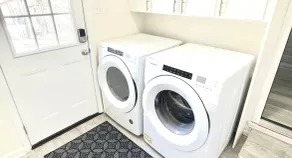 Fresh Clean 3-BR Home Mins to Downtown, TCU, NAS JRB, Sports, FW Zoo, Stockyards - Image 3
