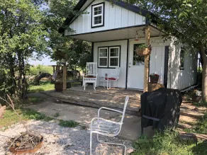 Mulberry Cottage Farm-Stay. A unique farm-stay in Southern Iowa - Image 5