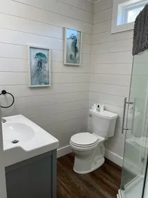 Summer Breeze - Newly Remodeled Quaint Home - 7 blocks from beach - Image 4