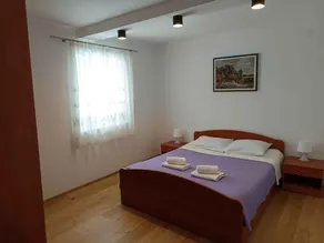 Holiday apartment with terrace - Image 4
