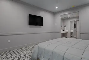 Hotel Biloxi - Image 5