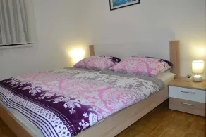 Holiday apartment with terrace and air conditioning - Image 3