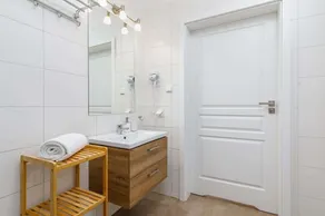 Spacious Apartment | Balcony, Parking, 400 m to the Beach - Image 4