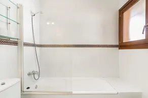 Apartment in Strandnähe mit WLAN, Klimaanlage, Pool, Terrasse und Balkon - Image 3